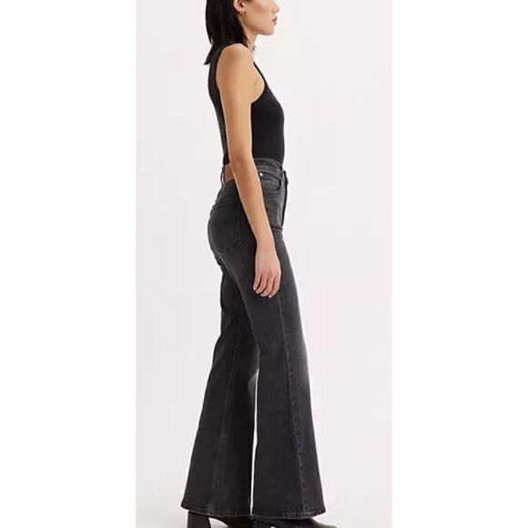 Levi's® Premium
70'S HIGH FLARE WOMEN'S JEANS Size 26 x 32 NWT - Picture 4 of 6